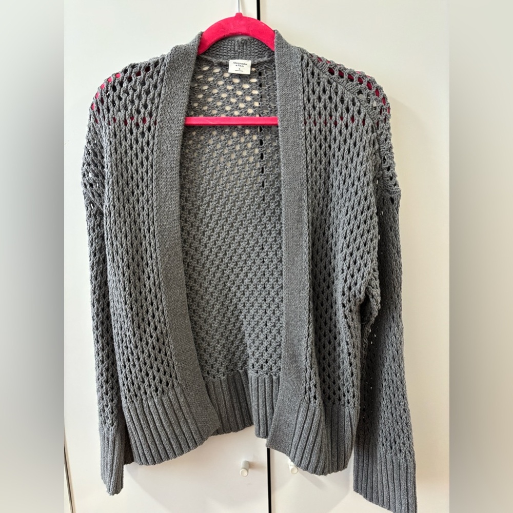 Grey Abercrombie cardigan